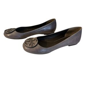 NWOT Tory Burch grey flats size 8.5